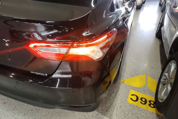 丰田 凯美瑞 2021款 双擎 2.5HGVP 领先版车身外观6001