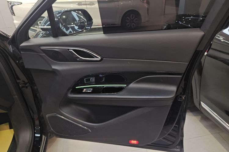 红旗HS3 2023款 1.5T 两驱善为版中控内饰42