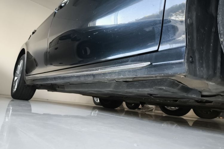 丰田 凯美瑞 2023款 2.0G 豪华版局部细节9001