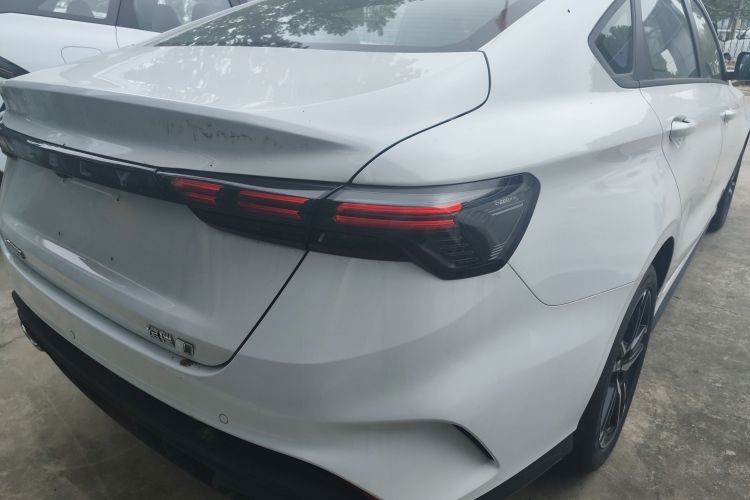 吉利汽车 2024款 缤瑞COOL 1.5T DCT冠军版车身外观6006