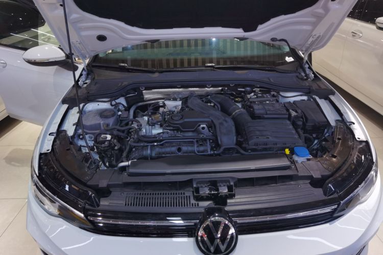 大众 高尔夫 2025款 300TSI Pro机舱底盘24