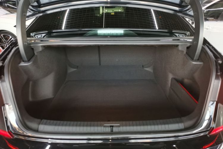 大众 帕萨特 2025款 出众款 380TSI 龙腾版局部细节23