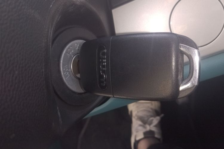 长安启源 长安Lumin 2022款 210km 香甜款中控内饰11