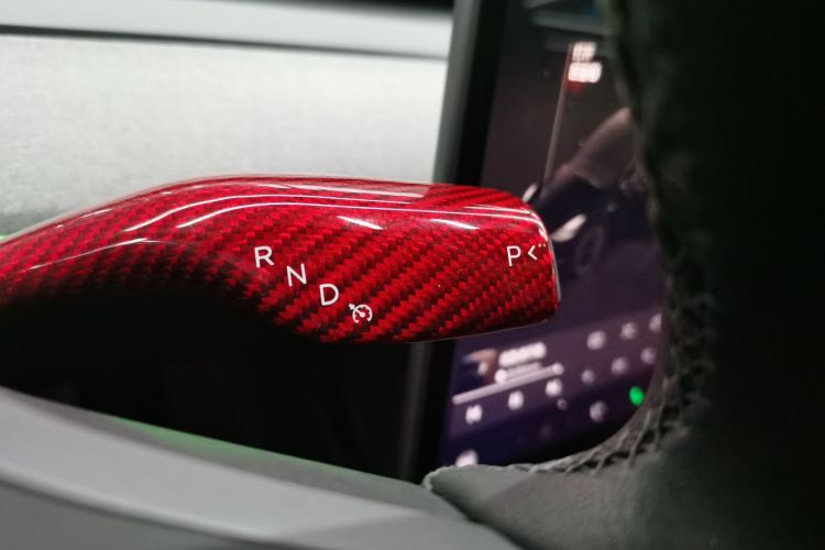 特斯拉 Model Y 2022款 改款 长续航全轮驱动版中控内饰18