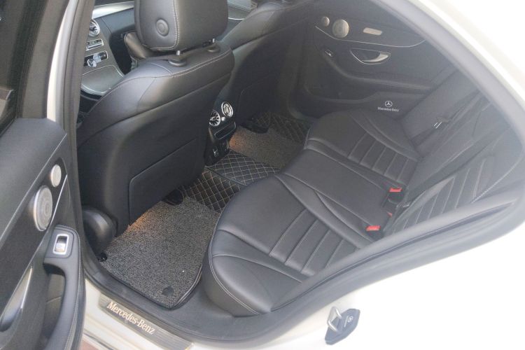 奔驰C级 2020款 改款 C 260 L中控内饰21