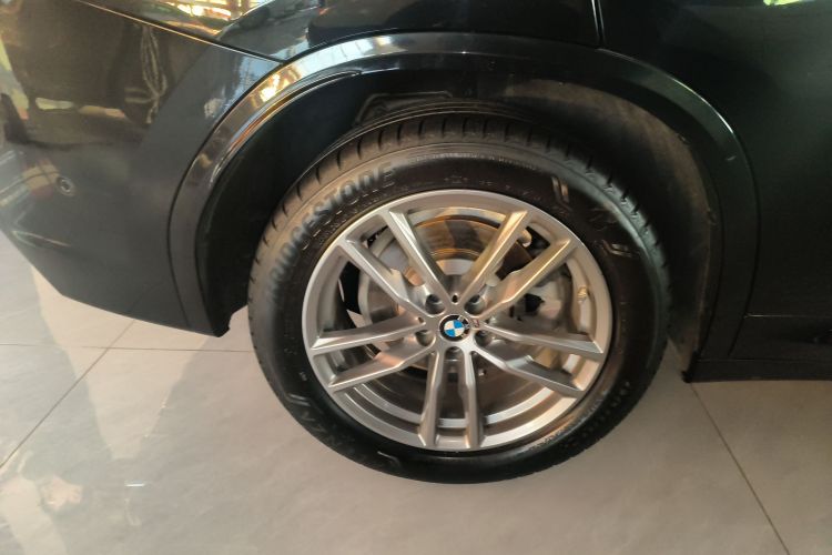 宝马X3 2020款  xDrive28i M运动套装车身外观6004