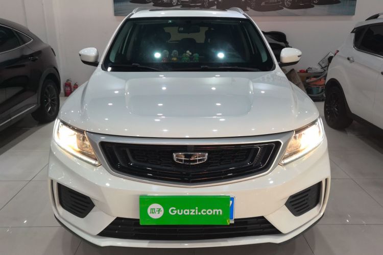 吉利汽车 远景X6 2020款 1.4T CVT尊贵型车身外观2