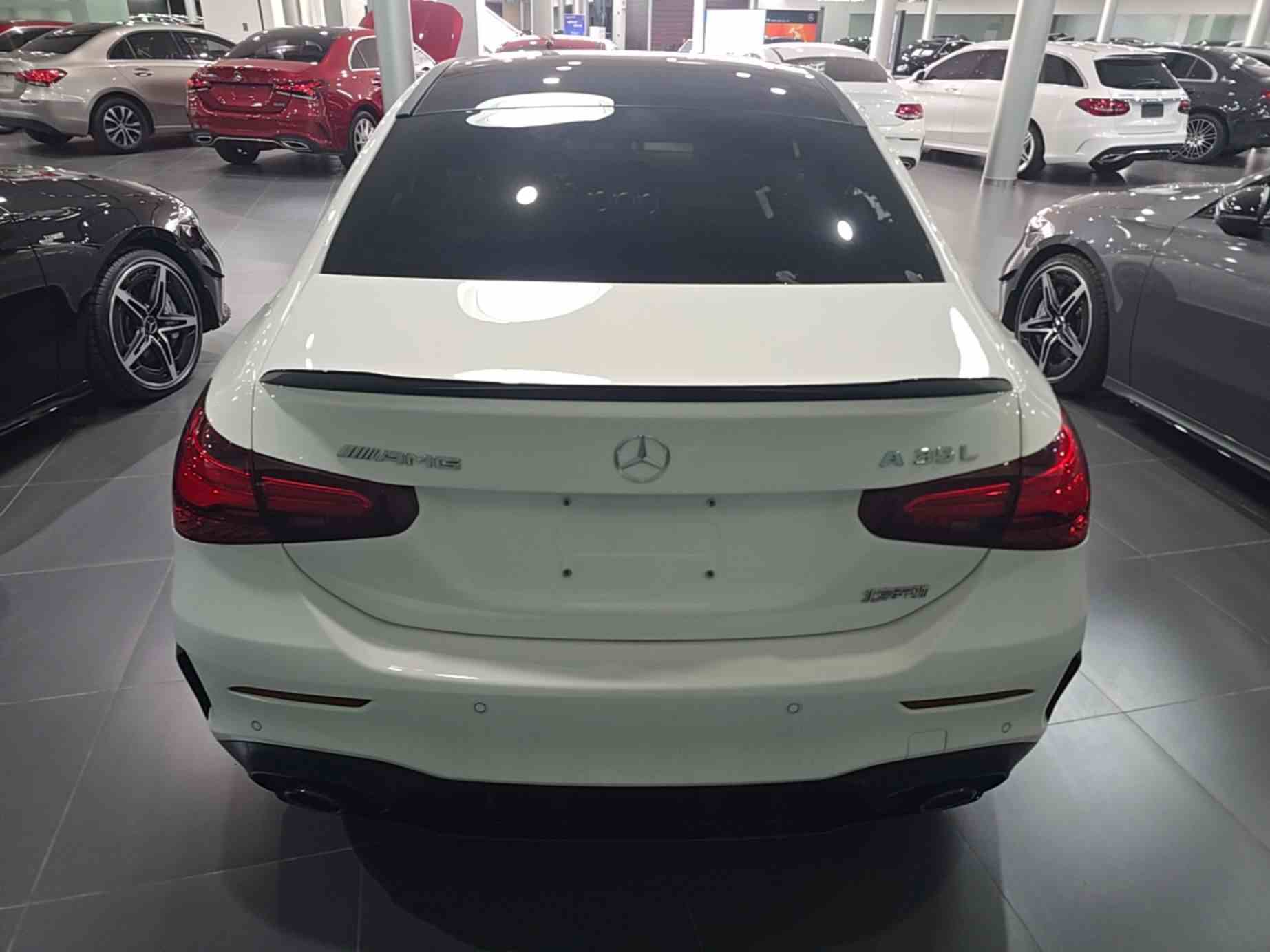 奔驰A级AMG 2024款 改款 AMG A 35 L 4MATIC(4)