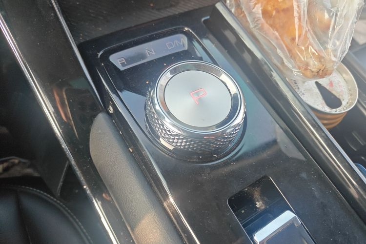 哈弗H6 2021款 第三代 1.5T 自动两驱Pro中控内饰18