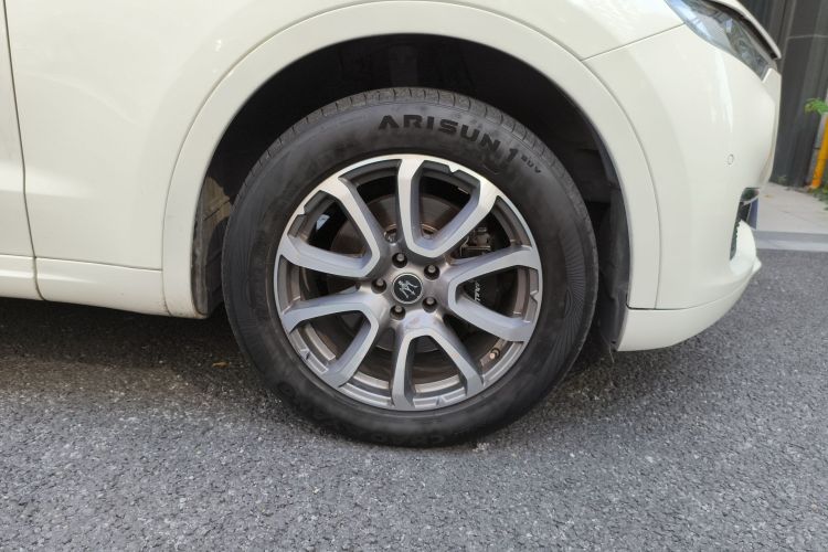 玛莎拉蒂 Levante 2022款 2.0T GT锋芒版车身外观10