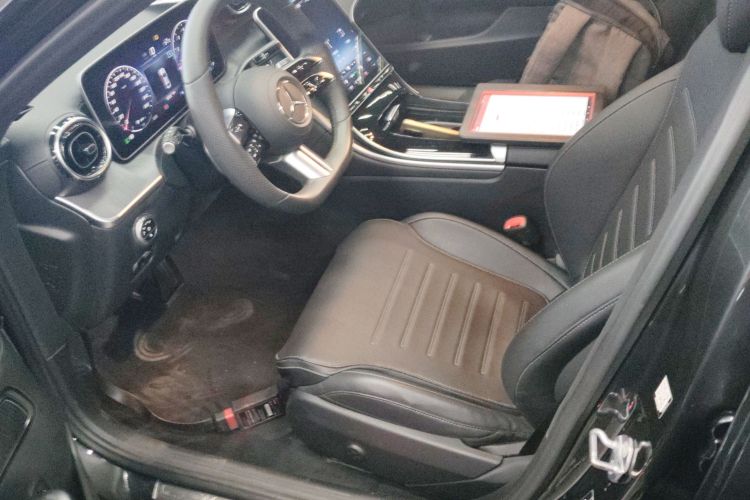 奔驰C级 2022款 改款 C 200 L 运动版局部细节19