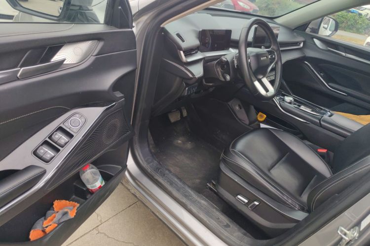 哈弗H6 2021款 第三代 1.5T 自动两驱Max中控内饰20