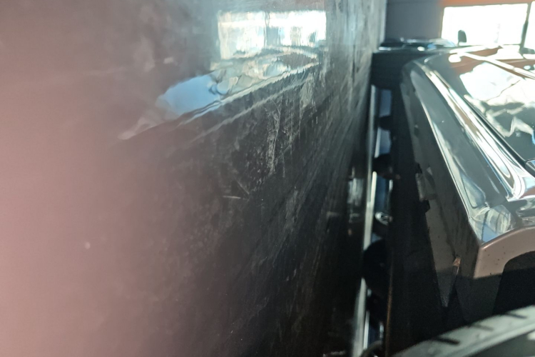 奥迪A7L 2024款 45 TFSI quattro RS 套件竞速版局部细节9001