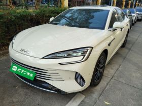 比亚迪 海豹07 DM-i 2025款 智驾版 DM-i 1.5T 125km 旗舰型