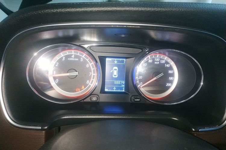 东风风行 风行M7 2021款 1.8T 手动豪华型中控内饰14