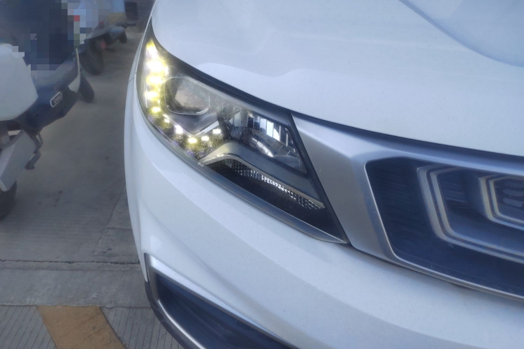 吉利汽车 远景X6 2018款 1.4T CVT 4G互联豪华型车身外观8