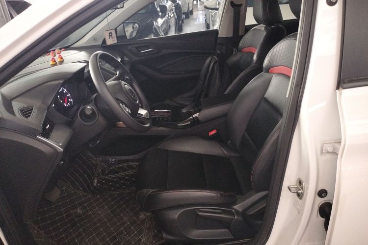 名爵 MG5 2021款 180DVVT CVT青春风尚版中控内饰19