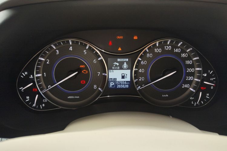 英菲尼迪QX80 2013款 5.6L 4WD局部细节14