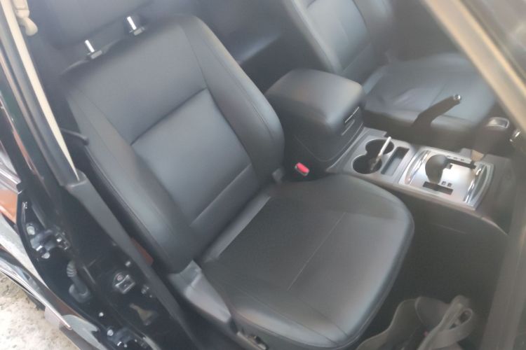 三菱 帕杰罗(进口) 2016款 3.0L 自动尊贵版 国V局部细节41