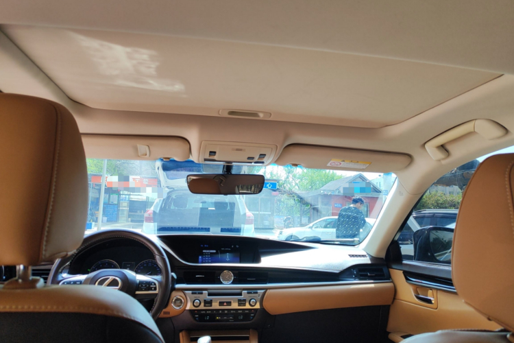 雷克萨斯ES 2016款 200 Midnight特别限量版中控内饰22