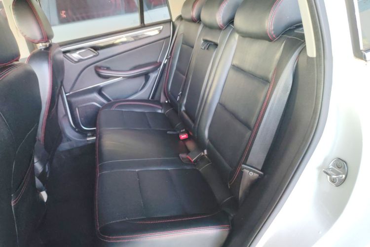 众泰 大迈X5 2015款 1.5T CVT地主型 国IV中控内饰7004