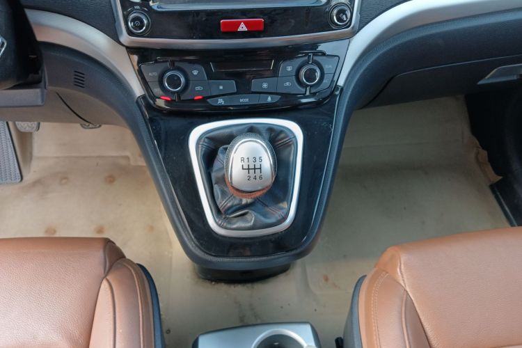 哈弗H6 2014款 运动版 1.5T 手动两驱精英型中控内饰18