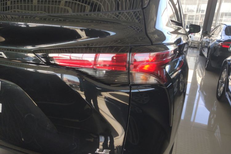 丰田 赛那SIENNA 2026款 2.5L 双擎两驱舒适版车身外观9