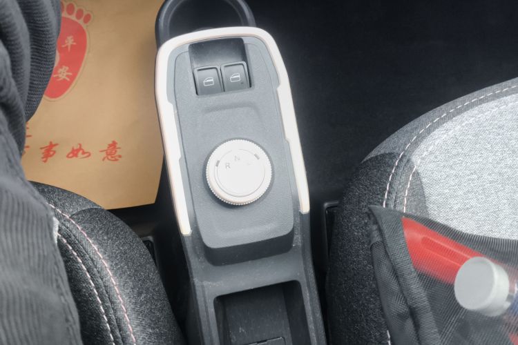 奇瑞 QQ冰淇淋 2022款 170km 圣代 磷酸铁锂局部细节18