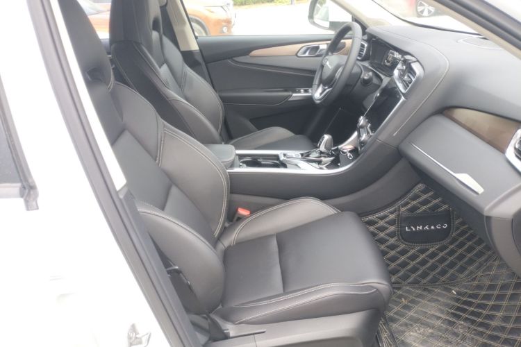 领克01 2020款 2.0T 两驱纯Pro版 国VI局部细节41