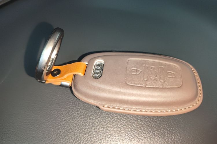 奥迪A6L 2018款 30周年年型 TFSI 进取型中控内饰7001