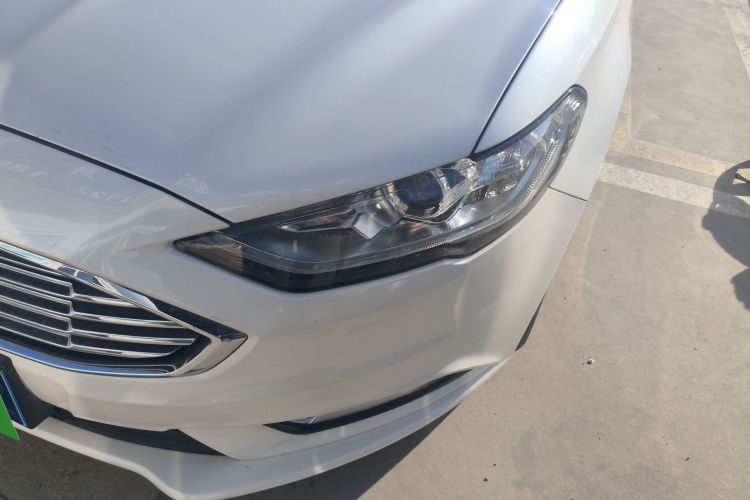 福特 蒙迪欧 2017款 改款 EcoBoost 180 时尚型局部细节36