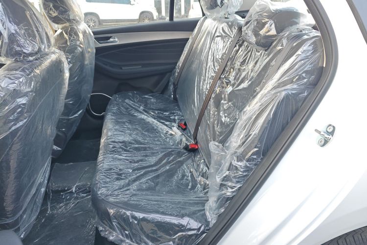 奇瑞新能源 艾瑞泽e 2024款 455km 出行版中控内饰21