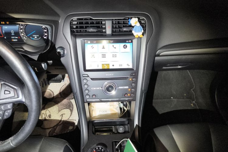 福特 蒙迪欧 2017款 EcoBoost 245 豪华运动型中控内饰16