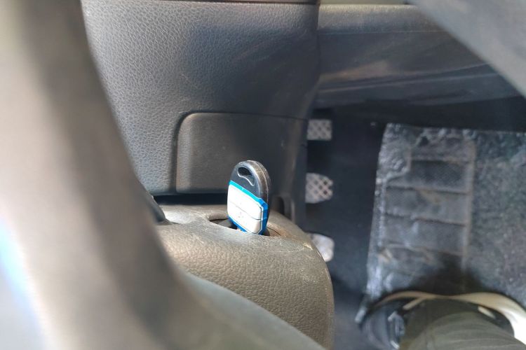 大众 Polo 2016款 1.4L 手动风尚型中控内饰11