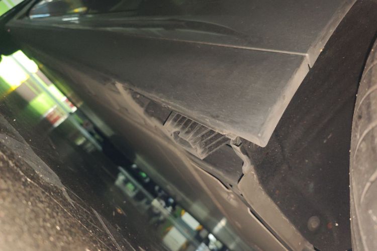 宝马i3 2024款 eDrive 35 L局部细节9003