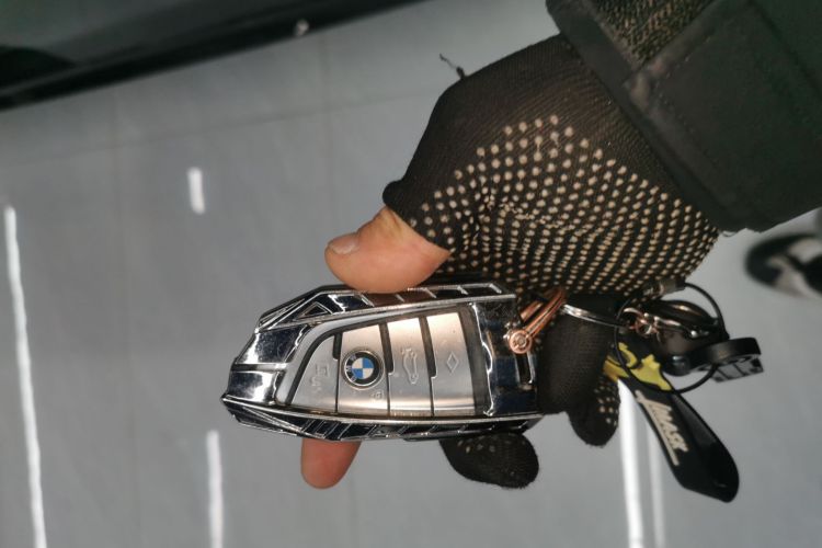 宝马5系 2023款 改款 530Li 领先型 M运动套装中控内饰7001