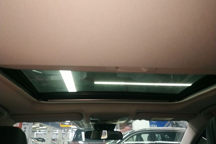 丰田 威兰达 2020款 2.0L CVT两驱豪华版中控内饰22