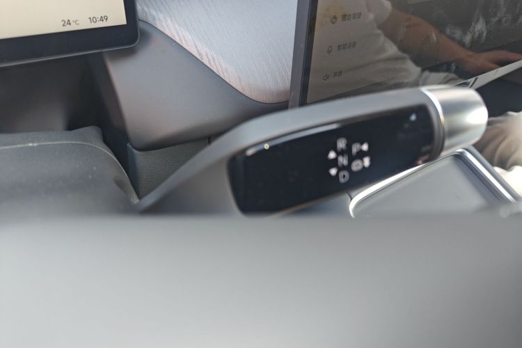 小鹏G6 2025款 625 长续航 Max 科技版中控内饰18