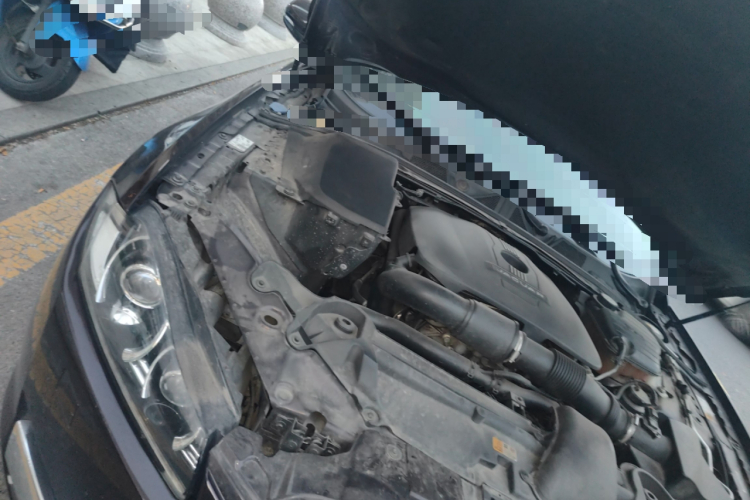 捷豹XF 2015款 XF 2.0T 豪华版局部细节9006