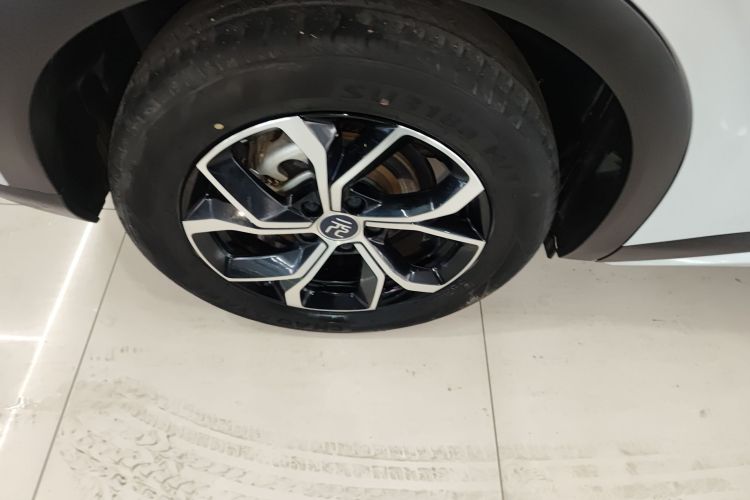 比亚迪 元PLUS 2023款 冠军版 430KM 领先型车身外观6008