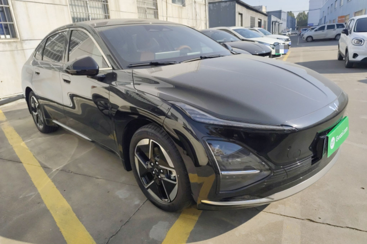 五菱汽车 五菱星光 2025款 610km 智能旗舰型车身外观3