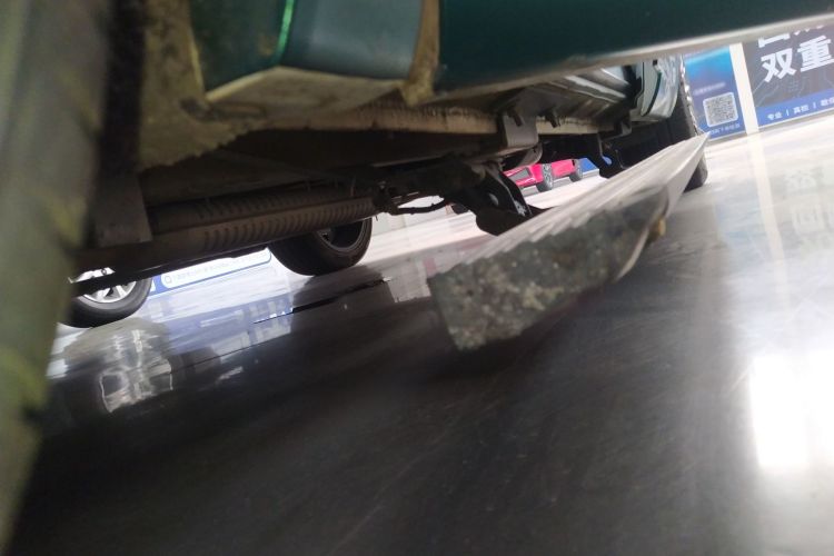 红旗HS5 2023款 2.0T 四驱旗领Pro版局部细节9002