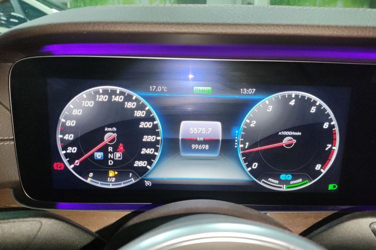 奔驰E级 2020款 改款 E 260 L局部细节14