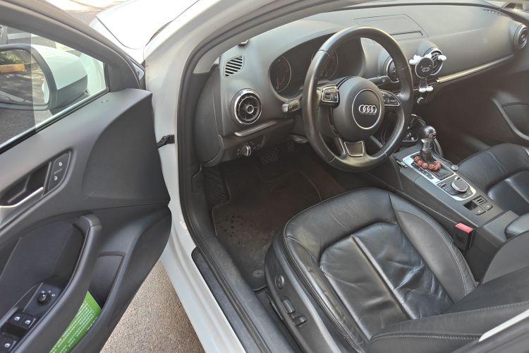 奥迪A3 2014款 Limousine 35 TFSI 自动舒适型中控内饰20