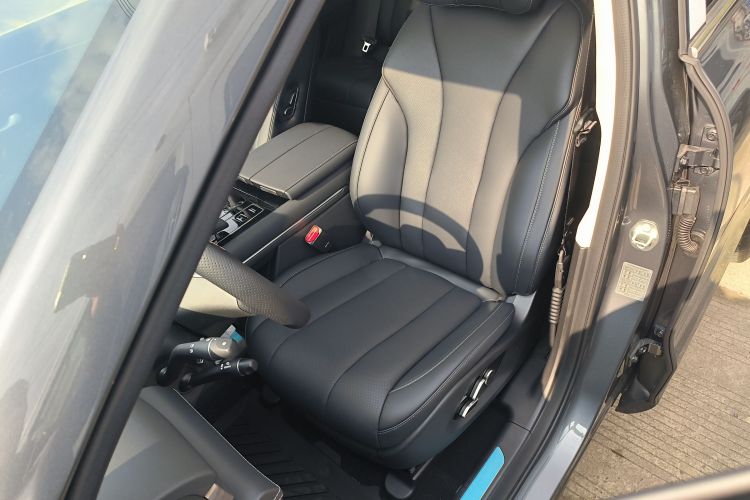 鸿蒙智行 问界M7 2024款 1.5T 后驱Plus版 5座中控内饰19