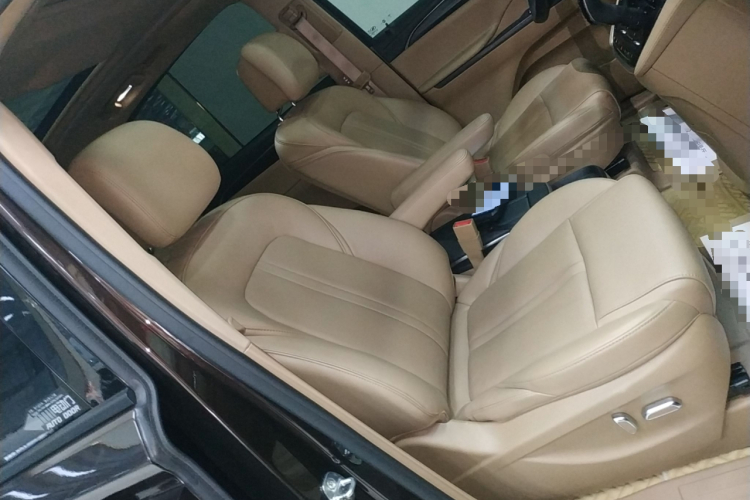 别克GL8 2021款 ES陆尊 653T 豪华型中控内饰41