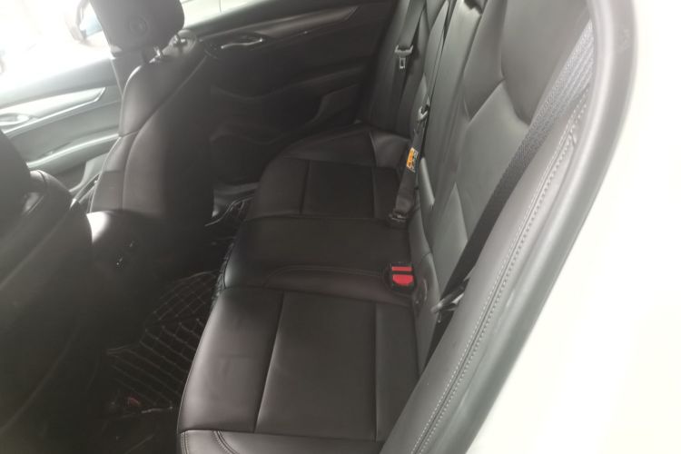 凯迪拉克CT5 2022款 28T 豪华型（标准版）中控内饰21