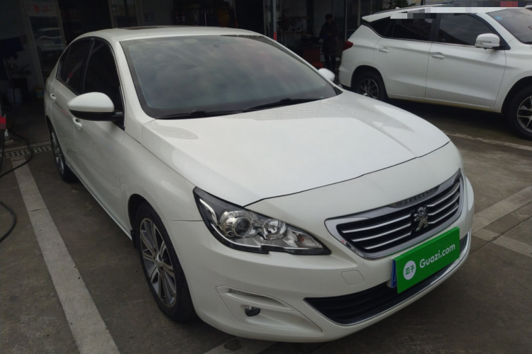 标致408 2014款 1.8L 自动豪华版车身外观3