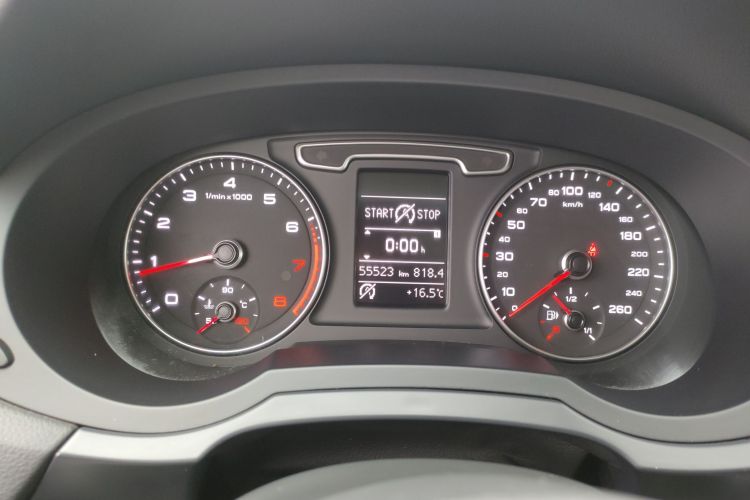 奥迪Q3 2015款 35 TFSI 舒适型局部细节14