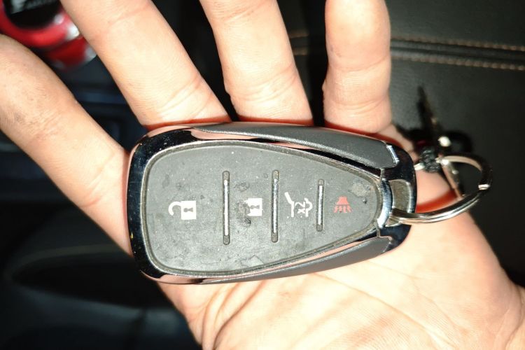 雪佛兰 探界者 2017款 550T 自动四驱捍界版中控内饰7001